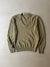 Load image into Gallery viewer, 1960s Pierre Cardin v- neck jumper