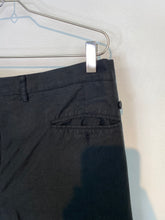 Load image into Gallery viewer, 1990s GIANFRANCO FERRE LINEN SHORTS
