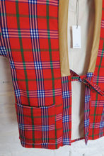 Load image into Gallery viewer, Maasai Hanten with goat leather collar