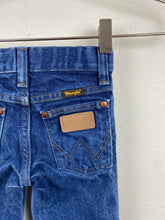 Load image into Gallery viewer, 1990s Wrangler Jeans slim fit
