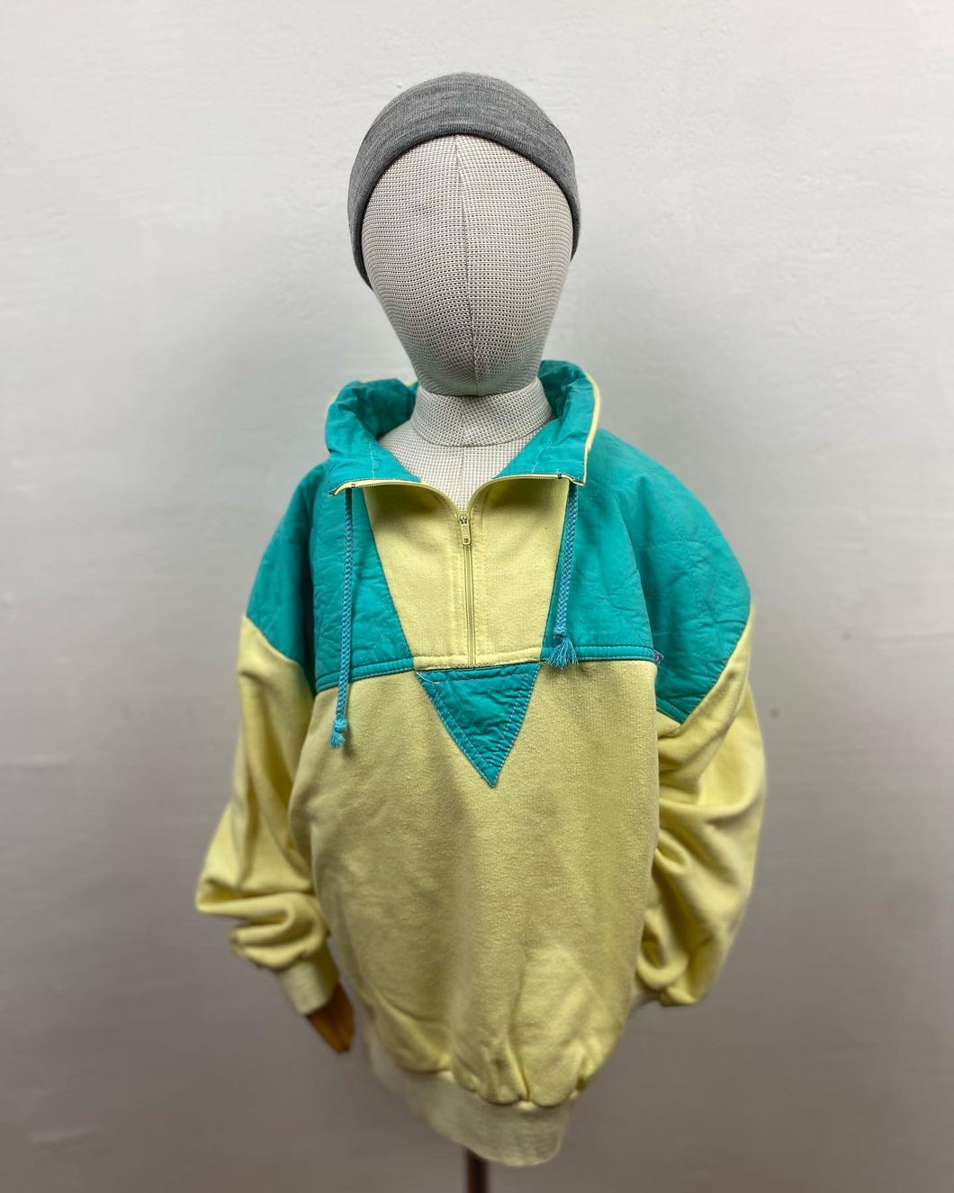 1980s ICEBREAKER sweater yellow