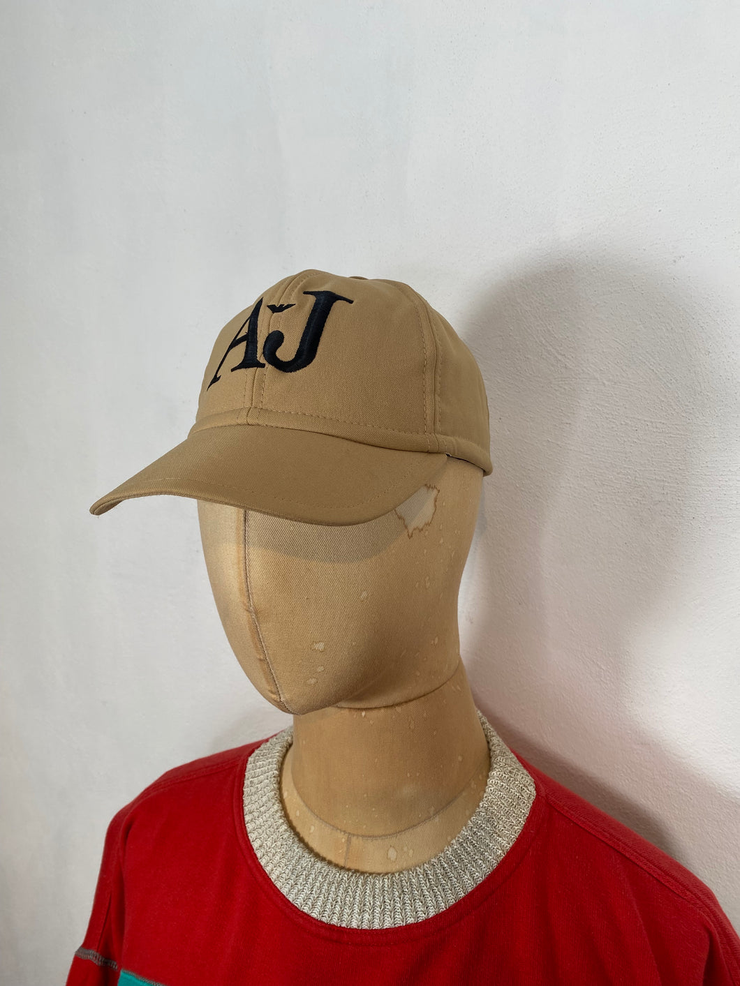 1980s Aj Cap Creme / black