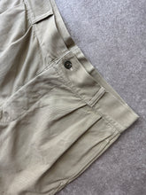 Load image into Gallery viewer, 1950s Italian army shorts khaki Medium
