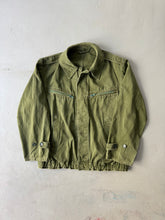 Load image into Gallery viewer, 1970s military jacket short green
