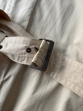 Load image into Gallery viewer, 1980s Hugo Boss Trenchcoat beige
