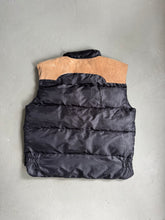 Load image into Gallery viewer, 1990s NAF NAF puffer vest black
