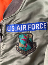 Load image into Gallery viewer, 1970s Ma-1 Flight jacket
