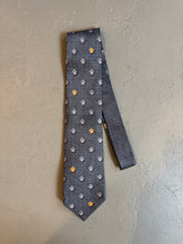 Load image into Gallery viewer, 1990s Gianni Versace necktie silver Medusa
