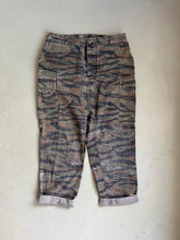 Load image into Gallery viewer, 1990s US Army tiger stripe cargo pants
