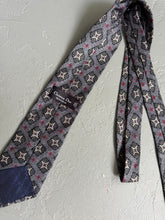 Load image into Gallery viewer, 1980s Christian Dior Monsieur necktie purple
