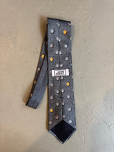 Load image into Gallery viewer, 1990s Gianni Versace necktie silver Medusa
