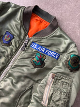 Load image into Gallery viewer, 1970s Ma-1 Flight jacket
