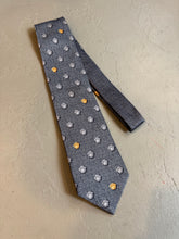 Load image into Gallery viewer, 1990s Gianni Versace necktie silver Medusa
