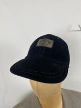 Load image into Gallery viewer, 1989 / 90 Aj gold label cap Black
