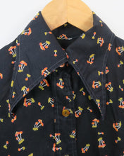 Load image into Gallery viewer, 1970s mushroom shirt black
