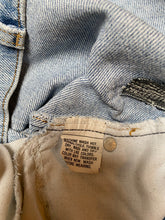 Load image into Gallery viewer, 1970s Levis 504 yellow tab
