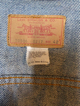 Load image into Gallery viewer, 1970s Levis jeans jacket
