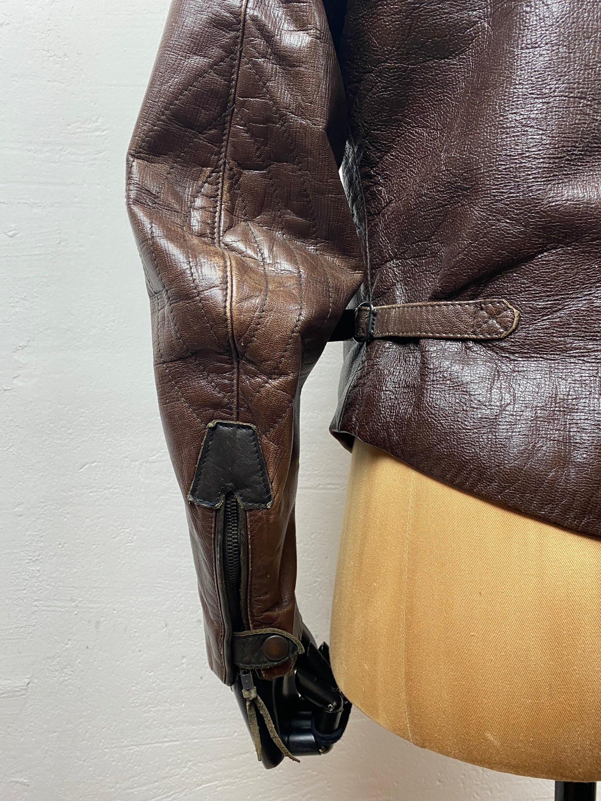 希少 80s emporio armani leather jacket VTG 80s..EMPORIO ARMANI..LEATHER..CROPPED..BLACK..MOTORCYCLE