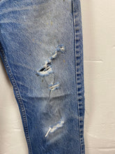 Load image into Gallery viewer, 1980s Levis 504 made in USA
