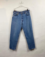 Load image into Gallery viewer, 1992 Levis 550 made in Canada
