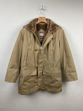 Load image into Gallery viewer, 1970s Mighty Mac Parka beige
